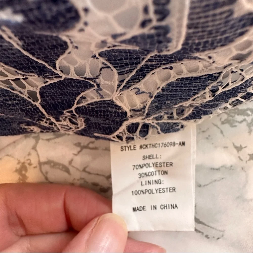 Code Mode | Off-Shoulder Lace Top - Picture 11 of 11